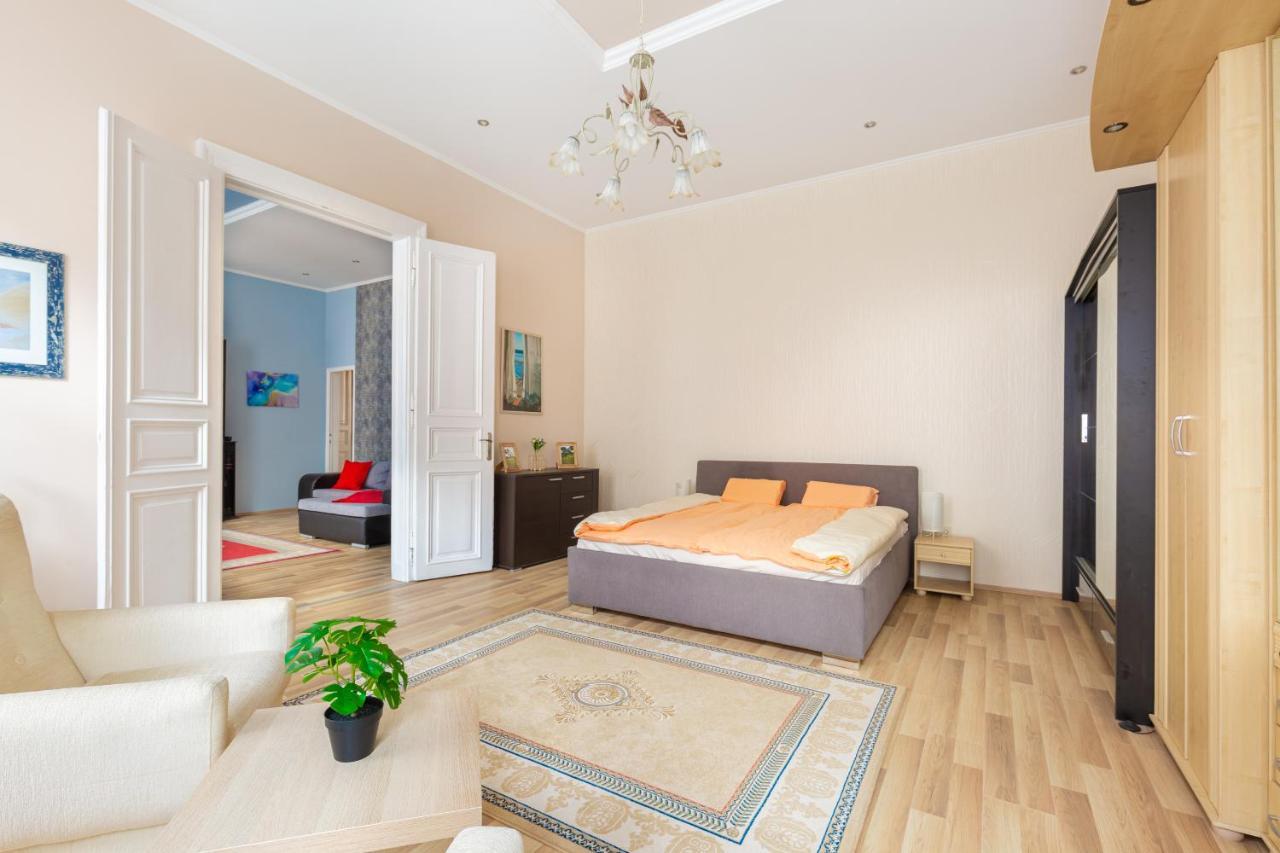 F24 Ferenc Apartment 부다페스트 외부 사진